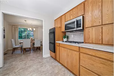 6642 Oakridge Dr, Gladstone, OR 97027 - Photo 12