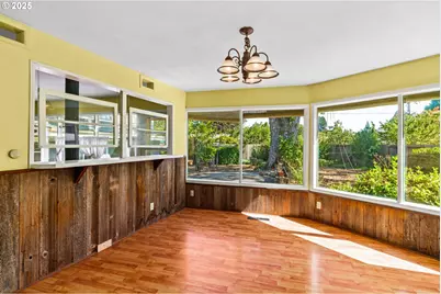 341 Ransom Ct, Eugene, OR 97401 - Photo 6