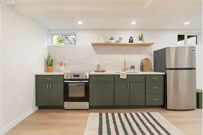 2371 SE 51st Ave, Portland, OR 97215 - Photo 6