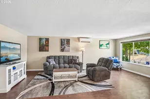 20840 SW Jay St, Beaverton, OR 97003 - Photo 2