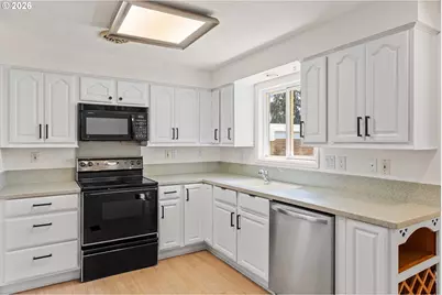 18450 SW Deline St, Beaverton, OR 97078 - Photo 12