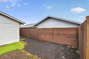 15775 SW Queen Victoria Pl, Portland, OR 97224 - Photo 32