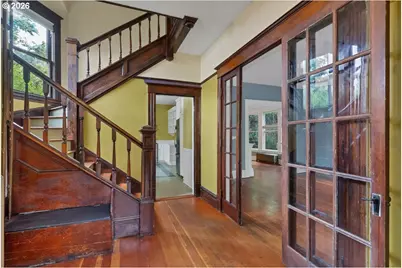 71 NE San Rafael St, Portland, OR 97035 - Photo 8