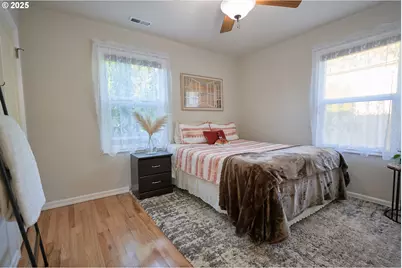 4202 NE Everett Ct, Camas, WA 98607 - Photo 18