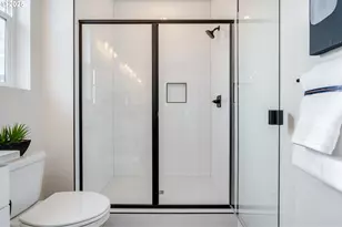 8275 SE Blanton St, Hillsboro, OR 97123 - Photo 36