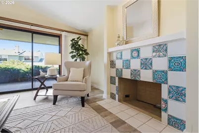 2115 NE 158th Pl, Portland, OR 97230 - Photo 14