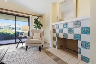 2115 NE 158th Pl, Portland, OR 97230 - Photo 14