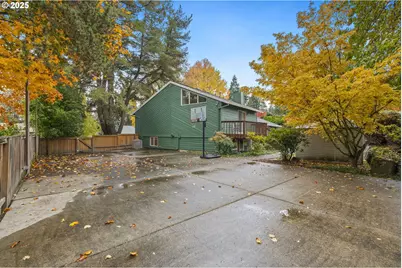 19895 NW Nestucca Dr, Portland, OR 97229 - Photo 22