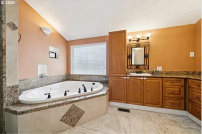 10634 SW Cook Ln, Portland, OR 97223 - Photo 20