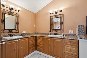 10634 SW Cook Ln, Portland, OR 97223 - Photo 22