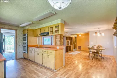 212 S Water St, Weston, OR 97886 - Photo 8