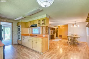 212 S Water St, Weston, OR 97886 - Photo 8