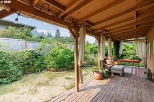 370 SW 4th St, Gresham, OR 97080 - Photo 40