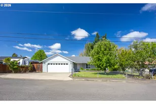 4216 Stella St, Roseburg, OR 97471 - Photo 2