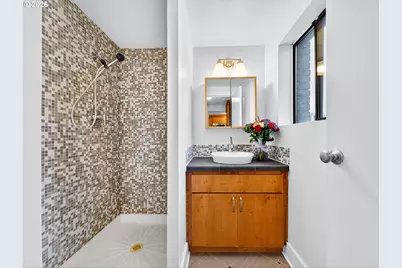 1829 NW Lovejoy St #312, Portland, OR 97209 - Photo 22