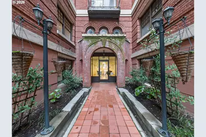 1829 NW Lovejoy St #312, Portland, OR 97209 - Photo 4