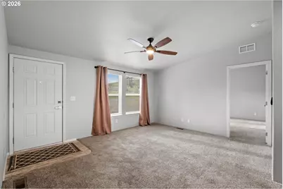 45315 Trail Dr, Pendleton, OR 97801 - Photo 10