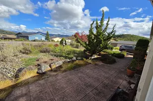 647 Highland Vista Ln, Roseburg, OR 97471 - Photo 34