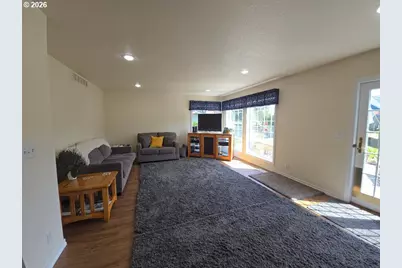 2383 Oregon Ave, North Bend, OR 97459 - Photo 18
