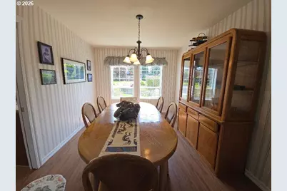 2383 Oregon Ave, North Bend, OR 97459 - Photo 10