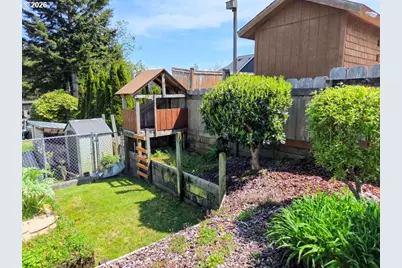 2383 Oregon Ave, North Bend, OR 97459 - Photo 40