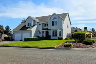 2383 Oregon Ave, North Bend, OR 97459 - Photo 2