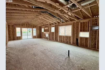 564 Arthur St, Umatilla, OR 97882 - Photo 2