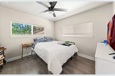 1840 NW Goetz St, Roseburg, OR 97471 - Photo 10