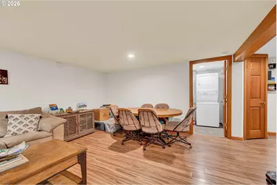 850 E Beacon Dr, Eugene, OR 97404 - Photo 24