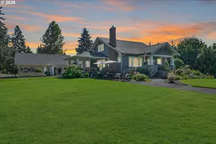 850 E Beacon Dr, Eugene, OR 97404 - Photo 1