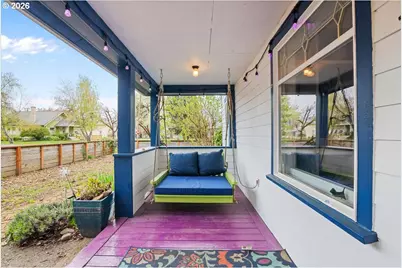 111 S 3rd St, Independence, OR 97351 - Photo 4