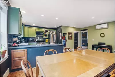 111 S 3rd St, Independence, OR 97351 - Photo 14