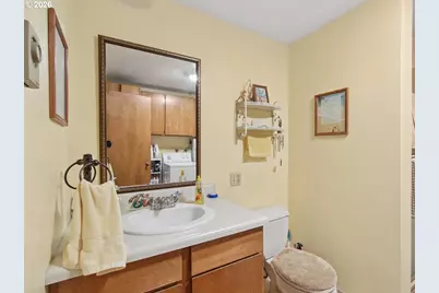 10105 NE 21st St, Vancouver, WA 98664 - Photo 34
