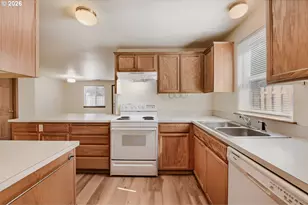 169 NE Skylar St, Hillsboro, OR 97124 - Photo 10