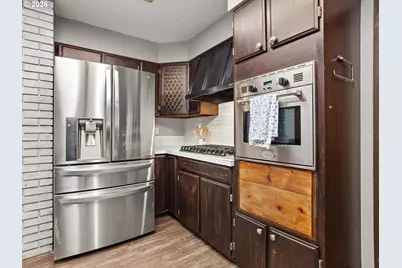 5915 SW Illinois St, Portland, OR 97221 - Photo 16