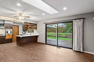 5915 SW Illinois St, Portland, OR 97221 - Photo 12