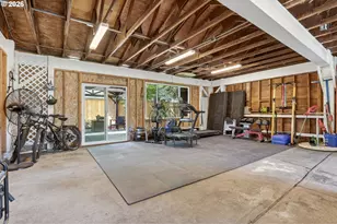 5135 N Cecelia St, Portland, OR 97203 - Photo 36