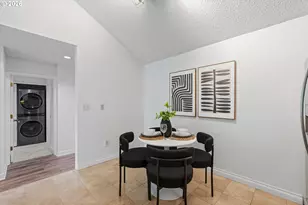 5250 S Landing Dr, Portland, OR 97239 - Photo 12