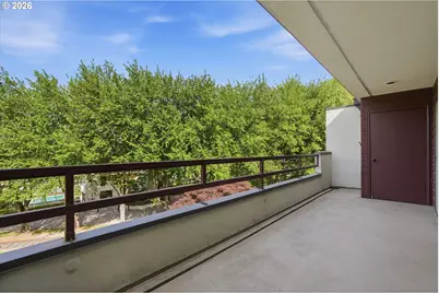5250 S Landing Dr #308, Portland, OR 97239 - Photo 18