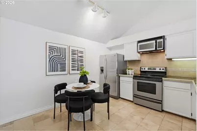 5250 S Landing Dr #308, Portland, OR 97239 - Photo 8