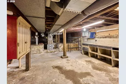 216 S James St, Silverton, OR 97381 - Photo 22