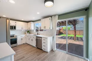 7027 SE 78th Ave, Portland, OR 97206 - Photo 14