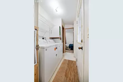 200 Lizzy Ln, Glendale, OR 97442 - Photo 10
