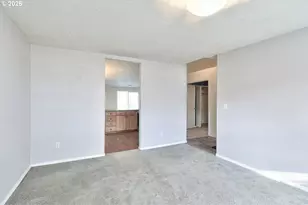 1424 Mount View Ln., Molalla, OR 97038 - Photo 6