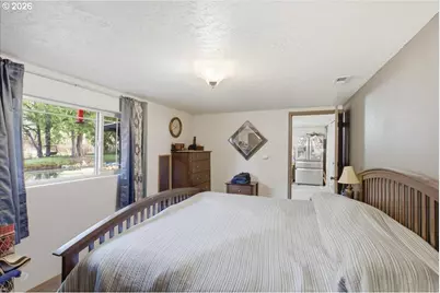 42801 Island Inn Dr, Lebanon, OR 97355 - Photo 18