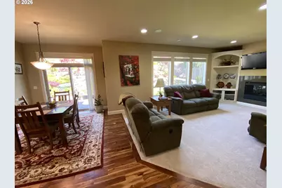 545 E 18th St, La Center, WA 98629 - Photo 8