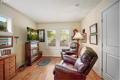 762 SE Saint Andrews Ln, Dallas, OR 97338 - Photo 8