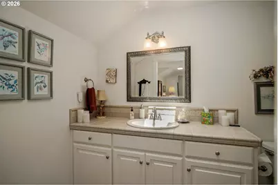 762 SE Saint Andrews Ln, Dallas, OR 97338 - Photo 38