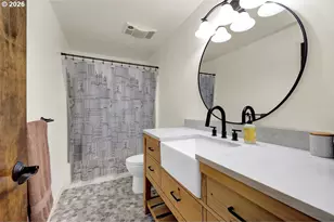 2700 Harlow Rd, Eugene, OR 97401 - Photo 18