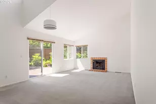 17650 NW Rolling Hill Ln, Beaverton, OR 97006 - Photo 10